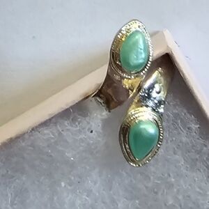 TURQUOISE IRRIDESCENT  NEW SIZE 6TO  8 SNAKE RING